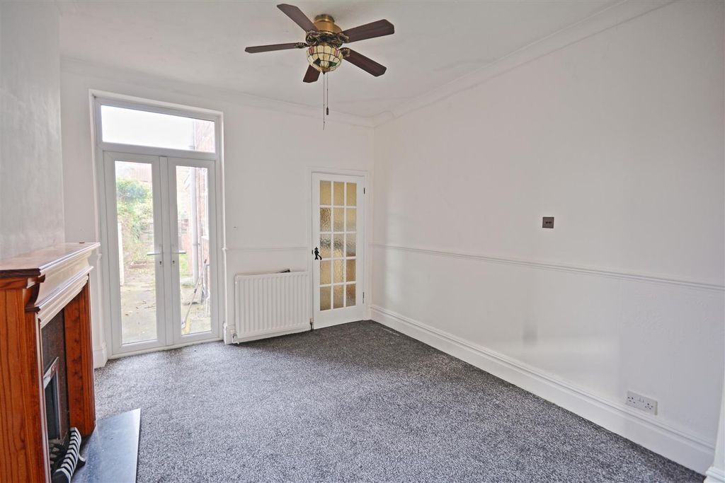 Property photo 3 of 8 2.Jpg