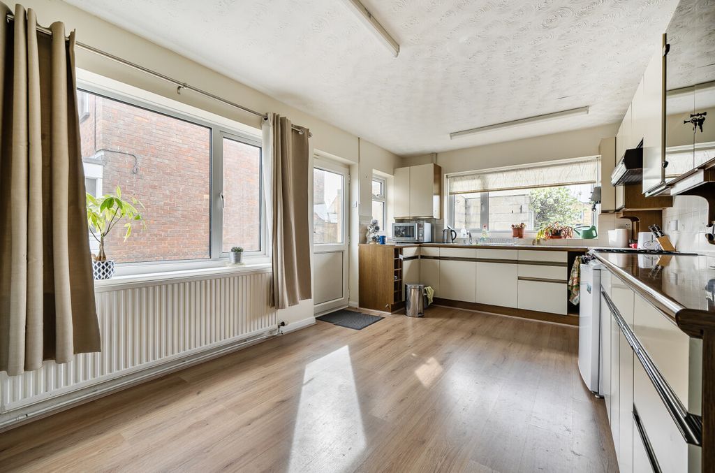 Property photo 2 of 22 14407871069d774Ff4F47F