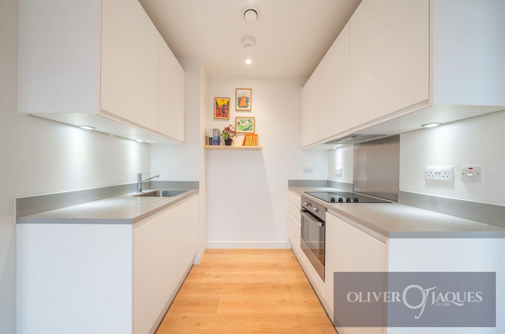 Property photo 2 of 25