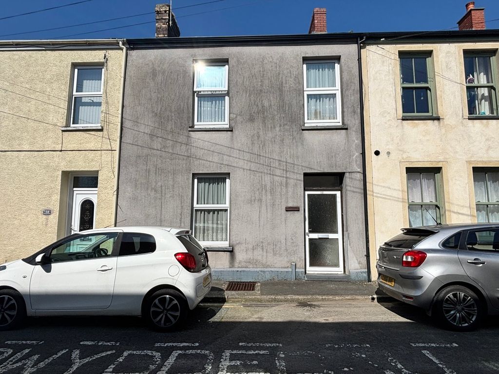 Property photo 1 of 15