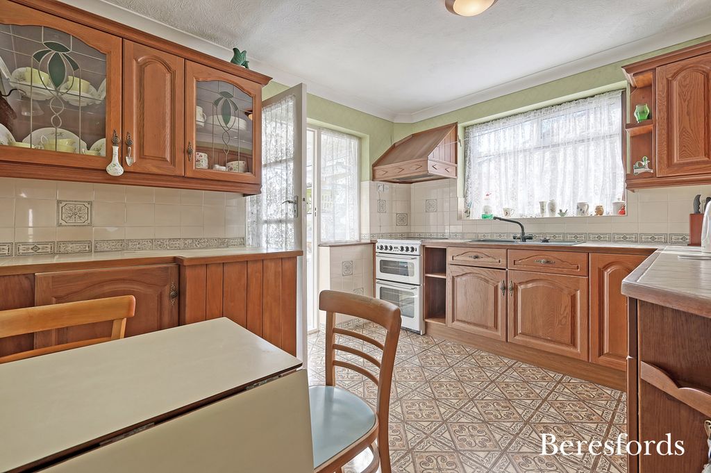 Property photo 2 of 13 Kitchen