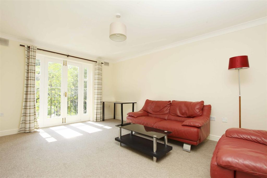 Property photo 2 of 9