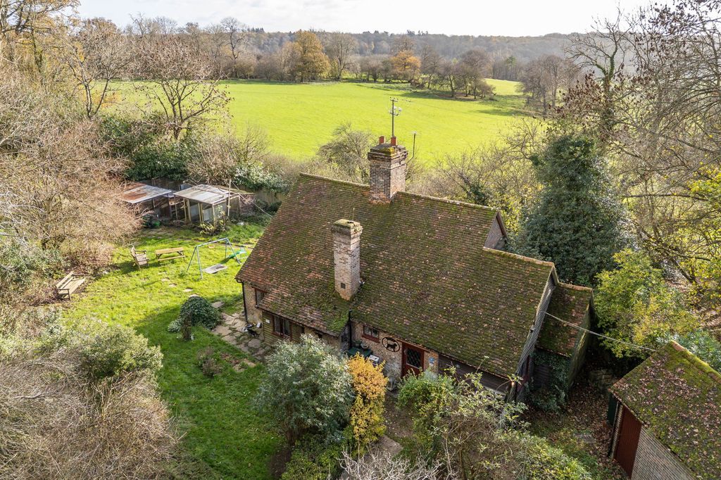 Property photo 1 of 44