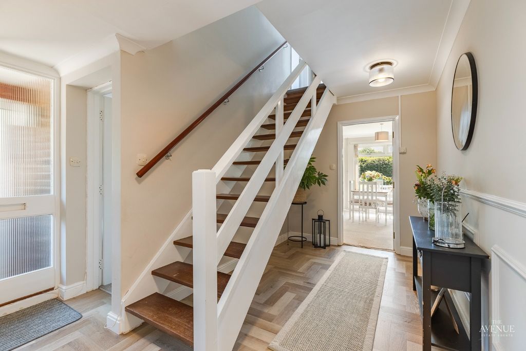 Property photo 3 of 32 5207816