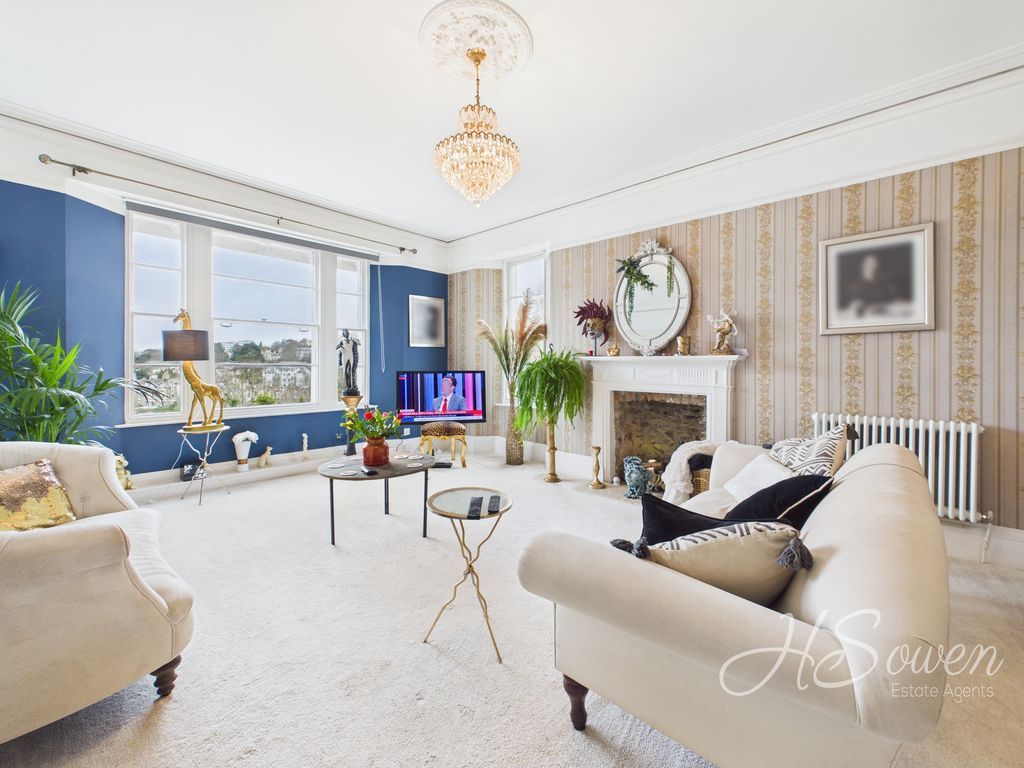 Property photo 3 of 22 Photo 32