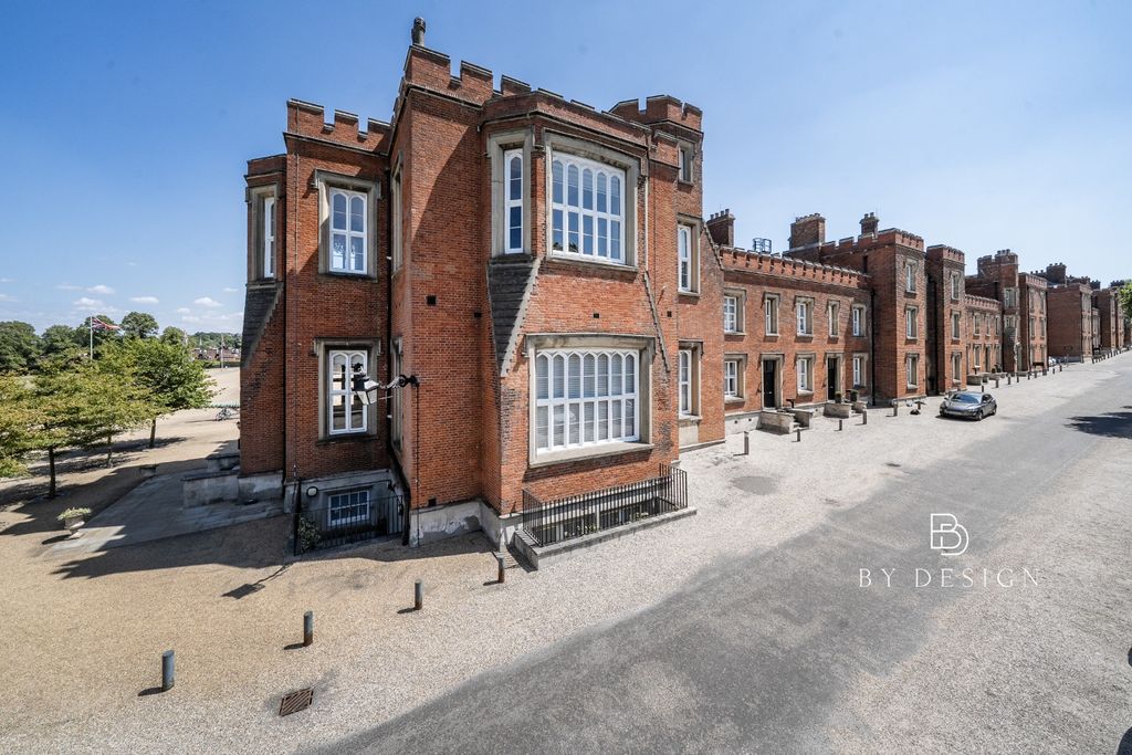 Property photo 1 of 27 5273051