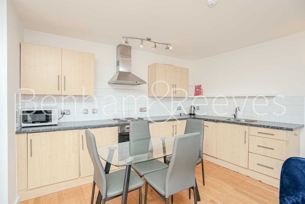 Property photo 2 of 16