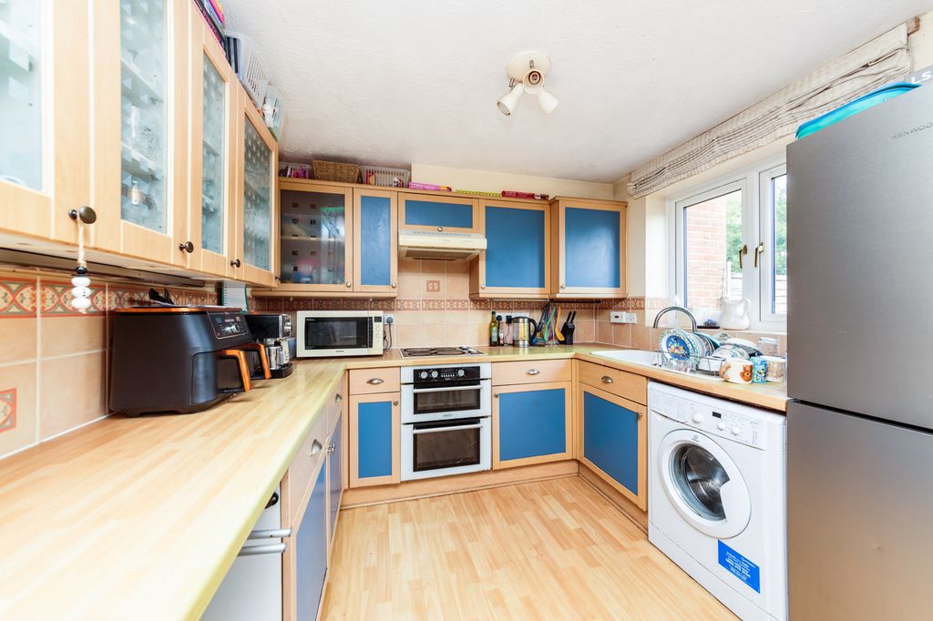 Property photo 3 of 15