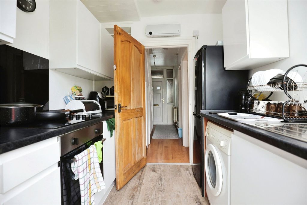 Property photo 3 of 12 Photography