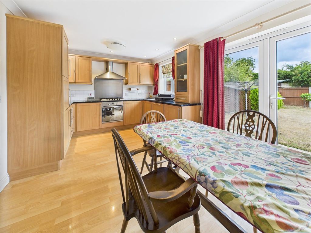Property photo 2 of 18