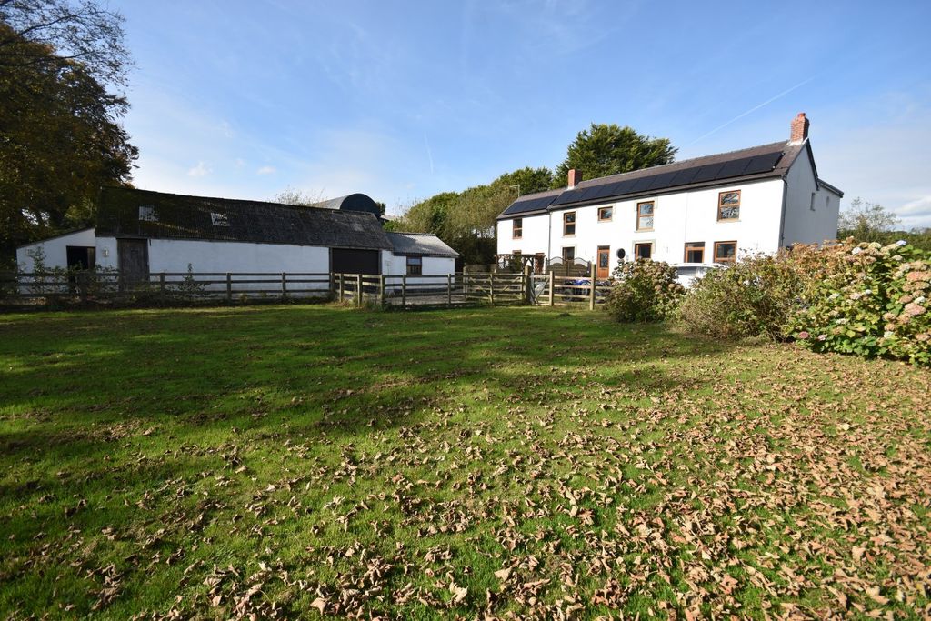 Property photo 1 of 33