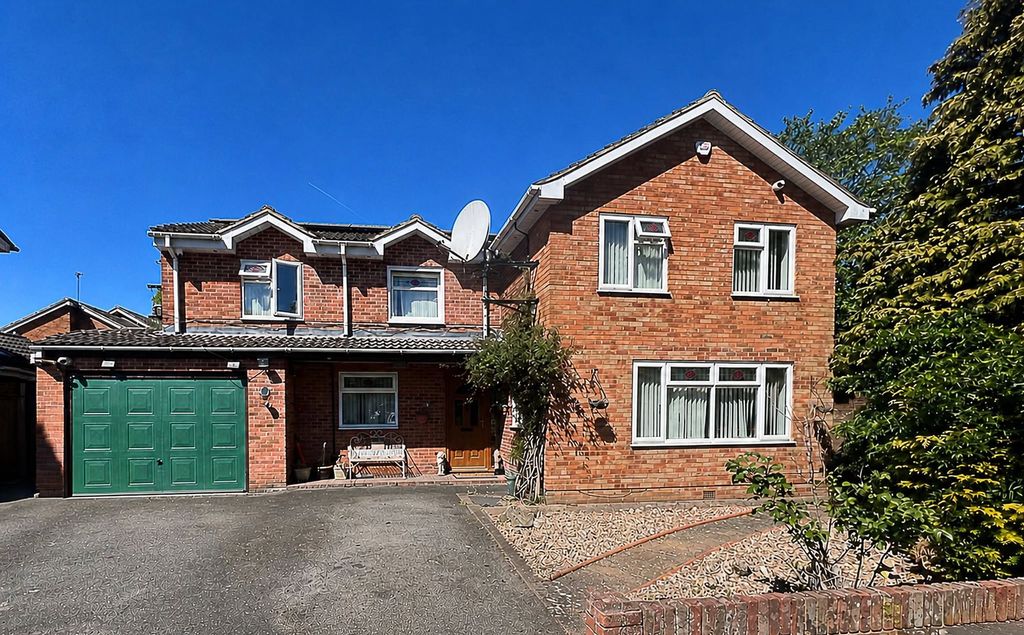 Property photo 1 of 17