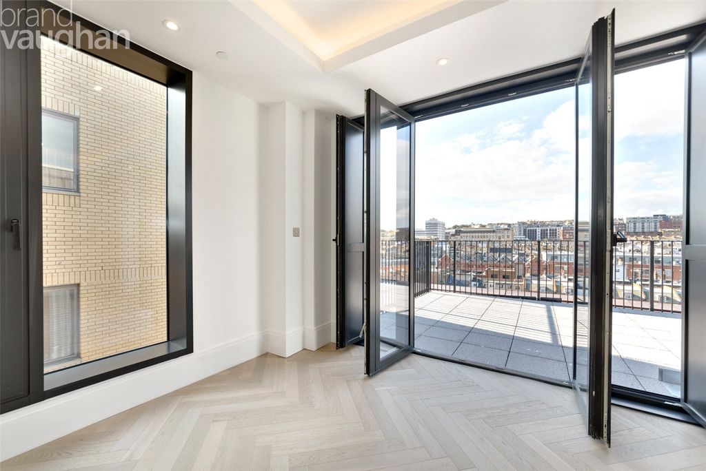 Property photo 3 of 15 Picture No. 04