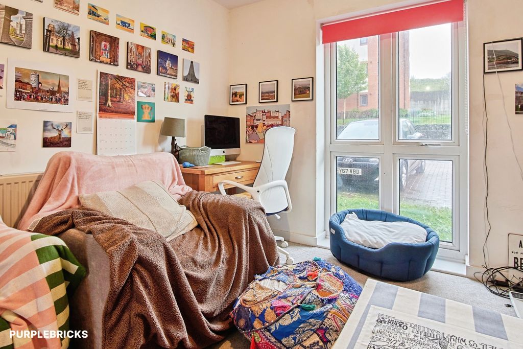 Property photo 2 of 24