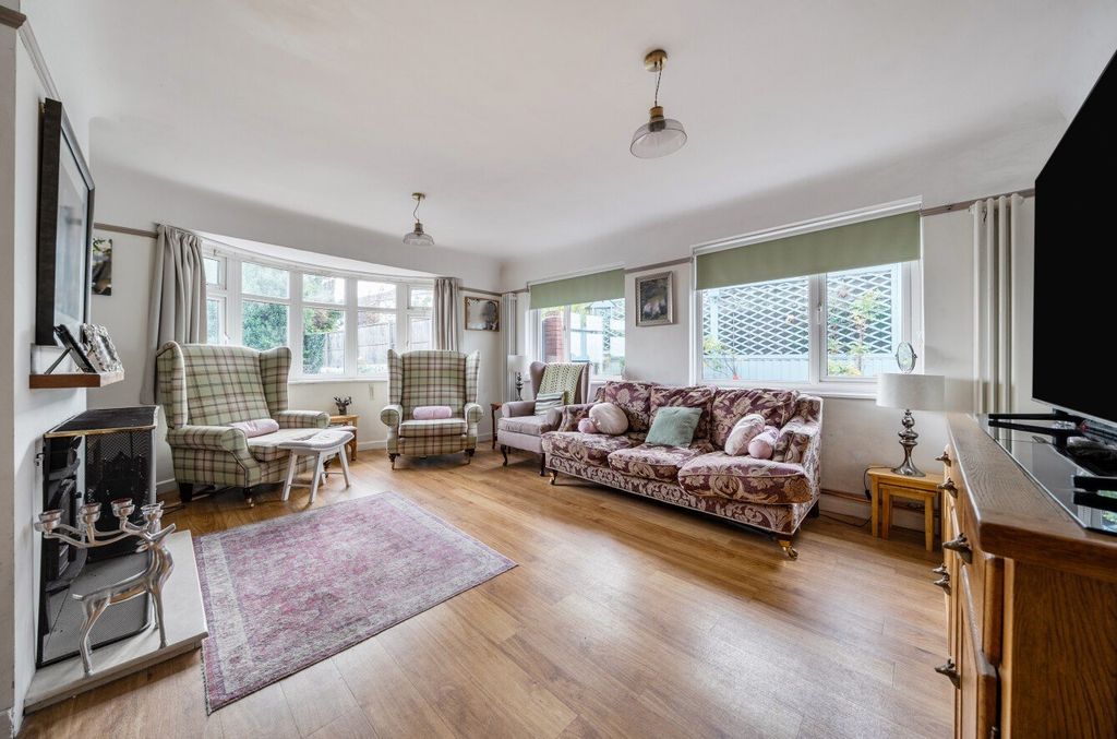 Property photo 3 of 13 Picture No. 33