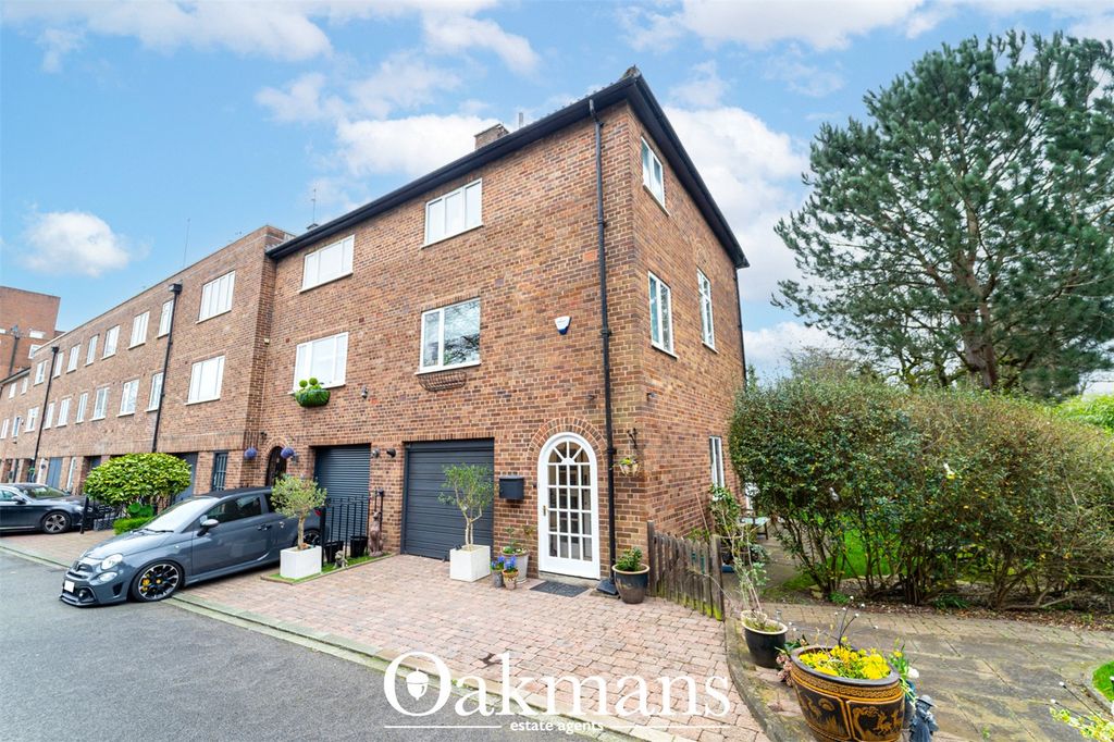 Property photo 2 of 27 Picture No. 15