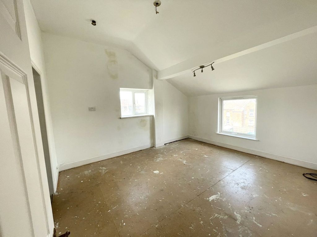 Property photo 2 of 9 Picture No. 01