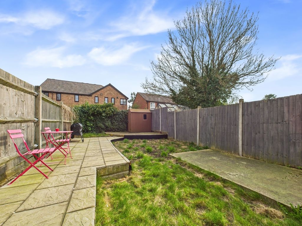 Property photo 2 of 11 4037054