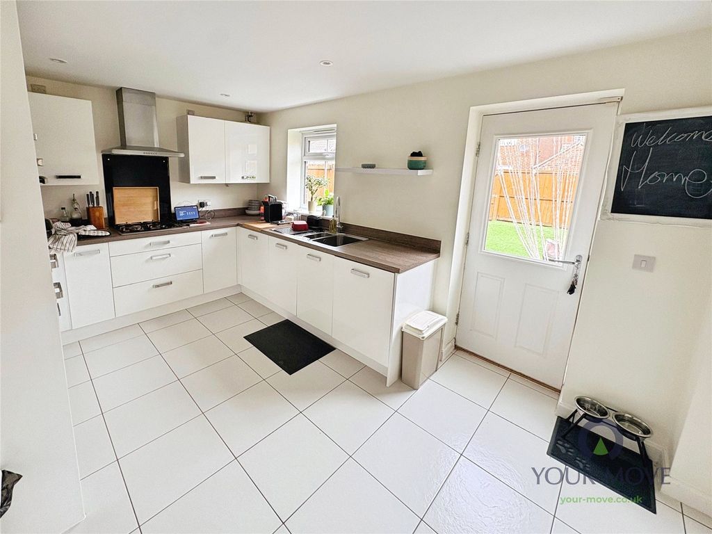 Property photo 2 of 10 Kitchen Diner