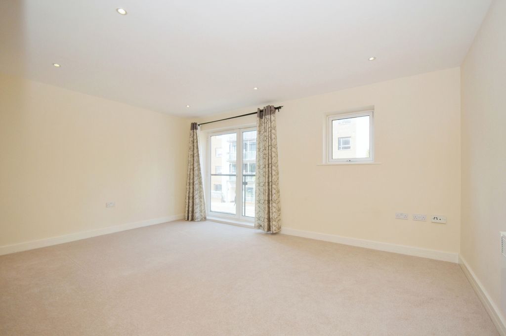 Property photo 3 of 14 Photography