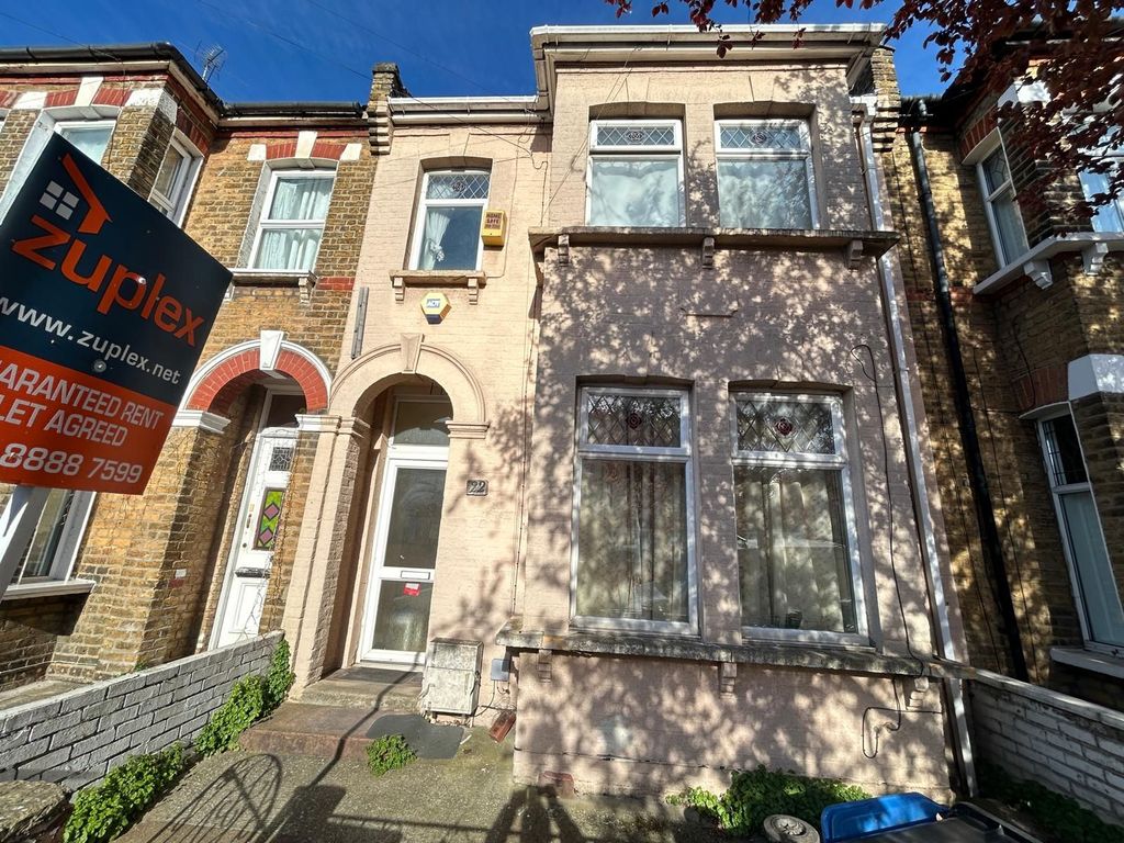 Property photo 1 of 5