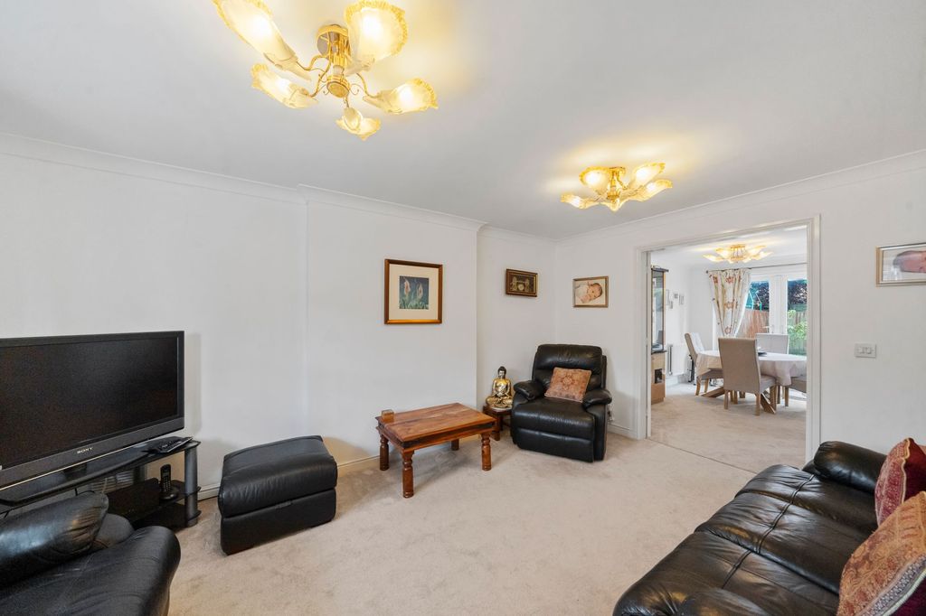 Property photo 3 of 30