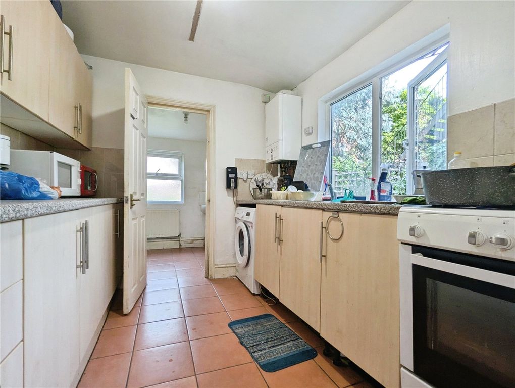 Property photo 2 of 11 Picture No. 10