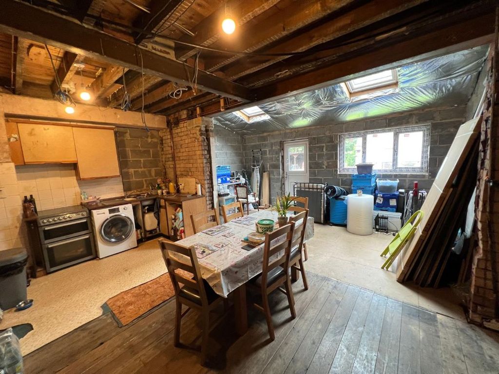 Property photo 3 of 10 Image 3