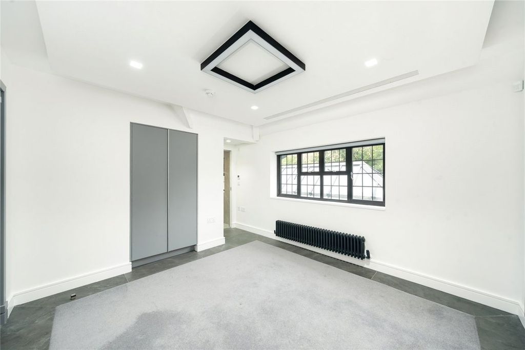 Additional image 13 of 3 bed flat to rentBeech Hill Avenue, Hadley Wood EN4