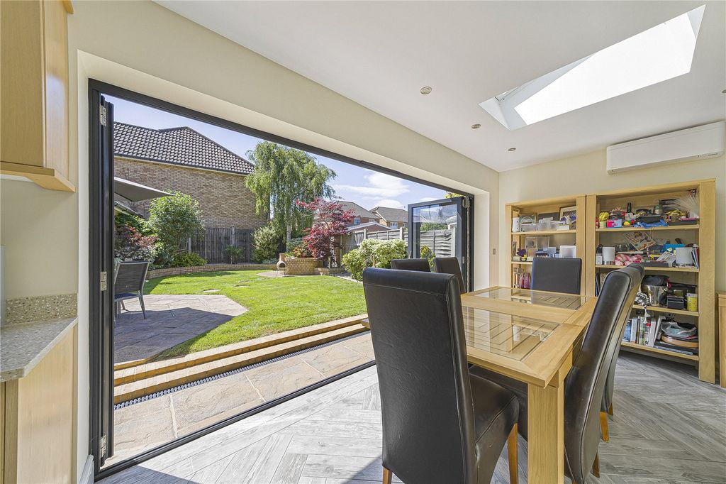 Additional image 31 of 5 bed detached house for saleCortland Close, Crayford, Kent DA1