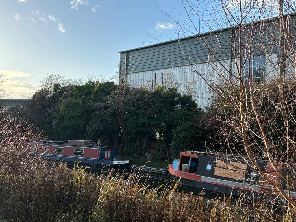 Property photo 2 of 4 Photo20251124134923 1.Jpg