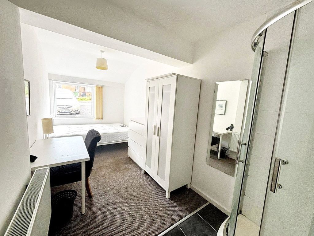 Property photo 1 of 4 Picture No. 09