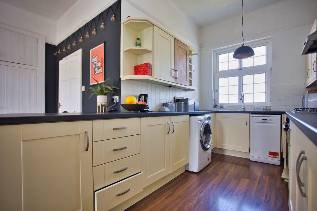 Additional image 4 of 3 bed flat for saleWalmer Castle Road, Walmer, Deal, Kent CT14