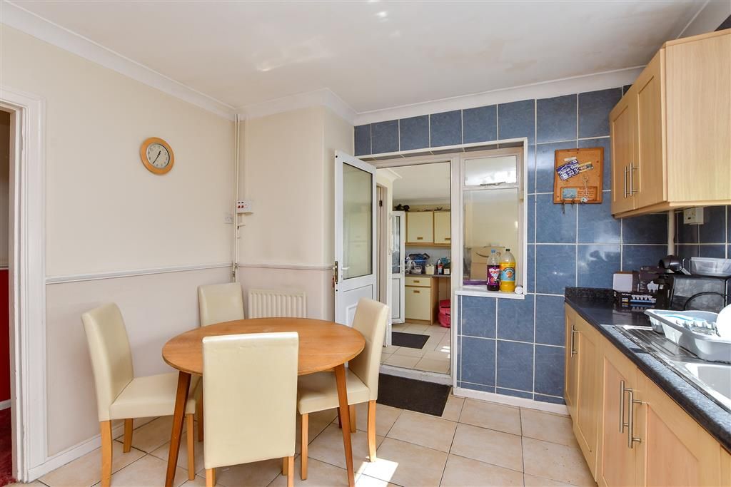 Property photo 2 of 13 Kitchen