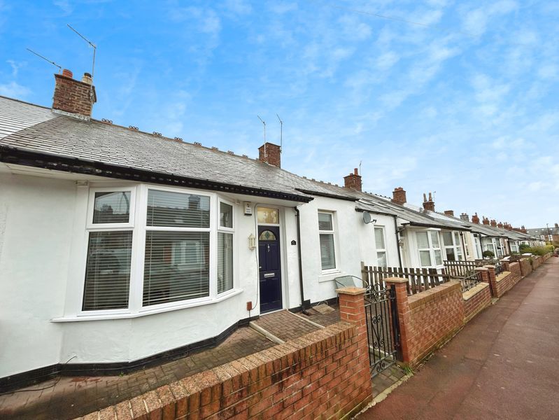 Property photo 1 of 9 Photo 3