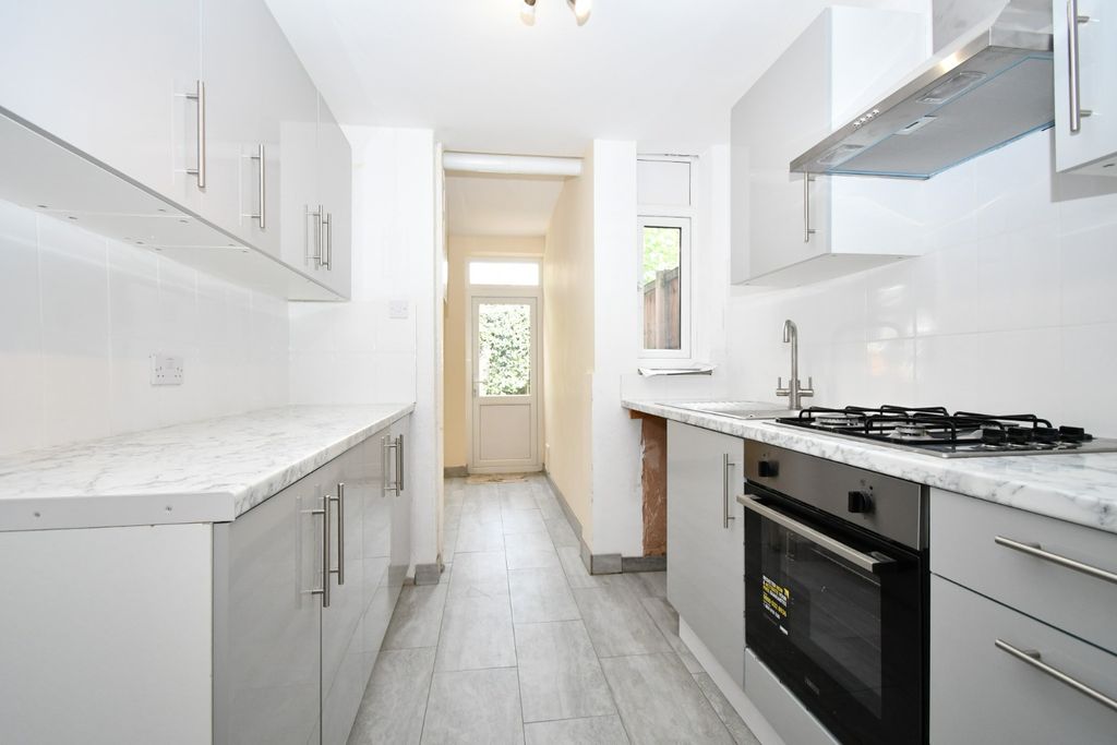 Property photo 3 of 13 3141934
