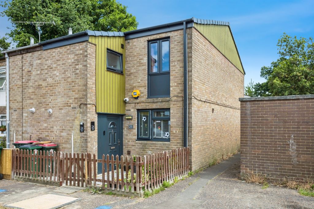 Property photo 1 of 16