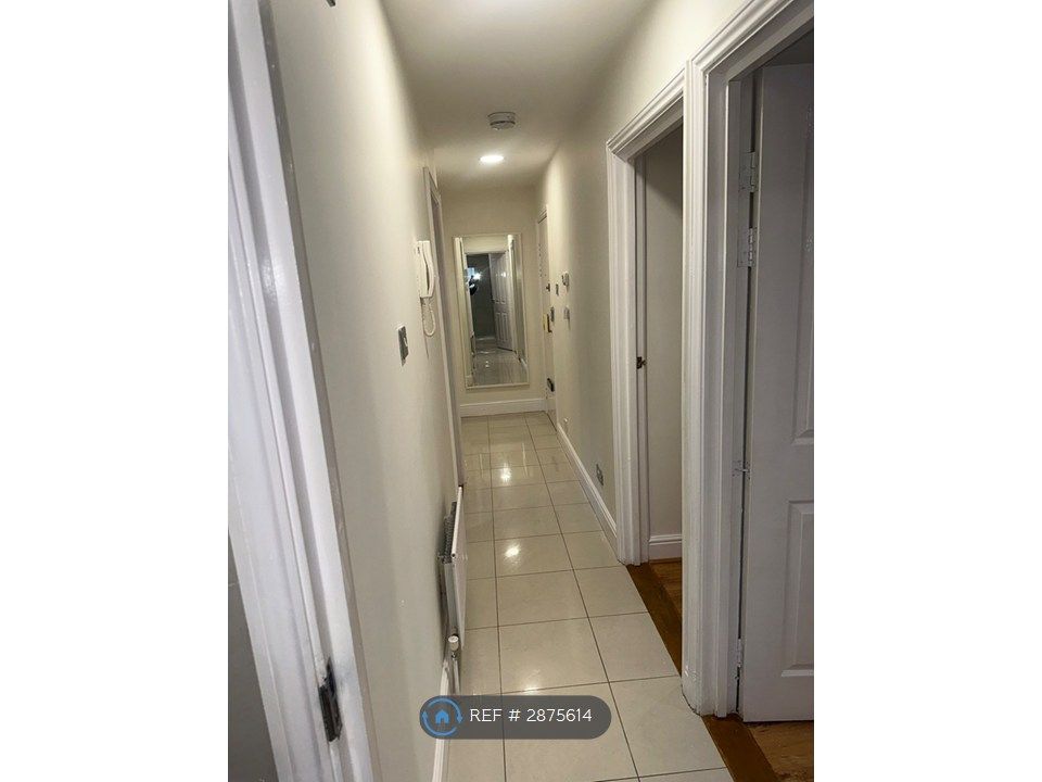 Property photo 3 of 31