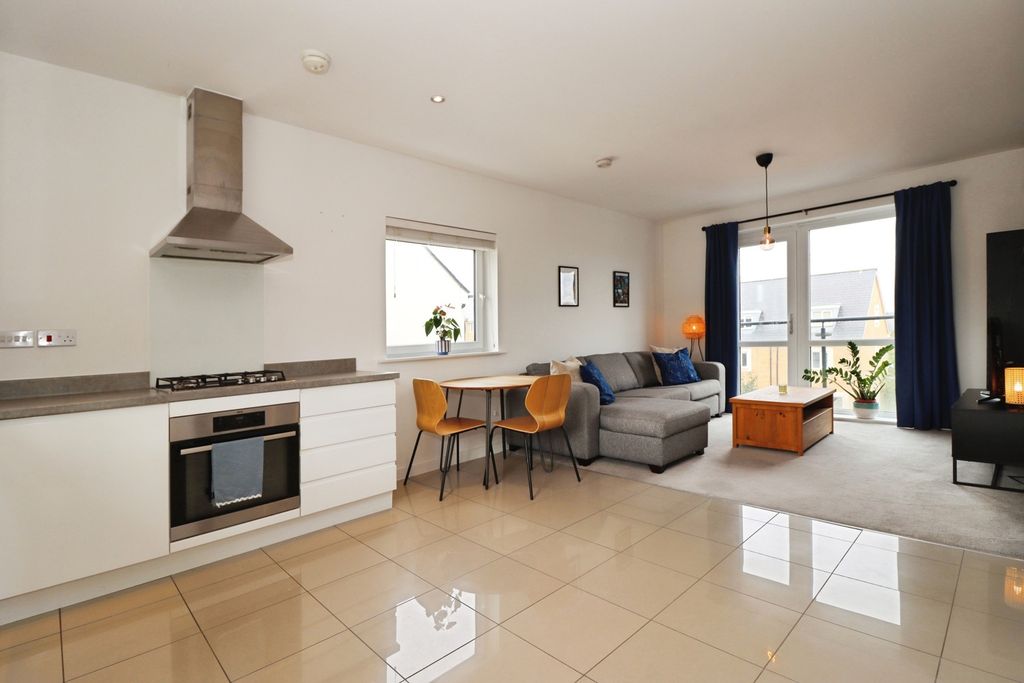 Property photo 2 of 11 Pbox-Img.Jpg