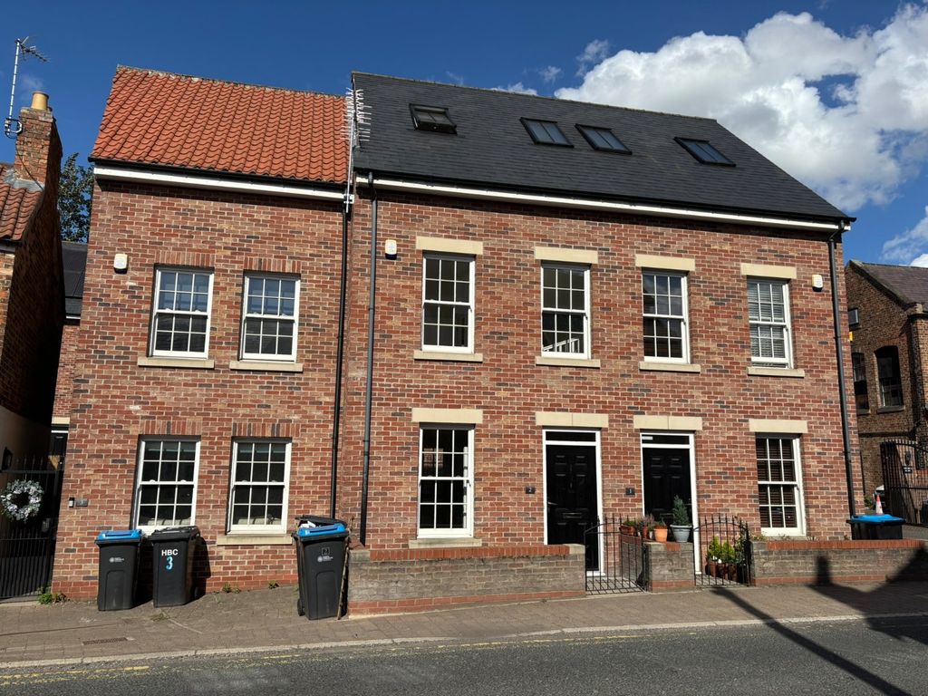 Property photo 1 of 10 Picture No. 12