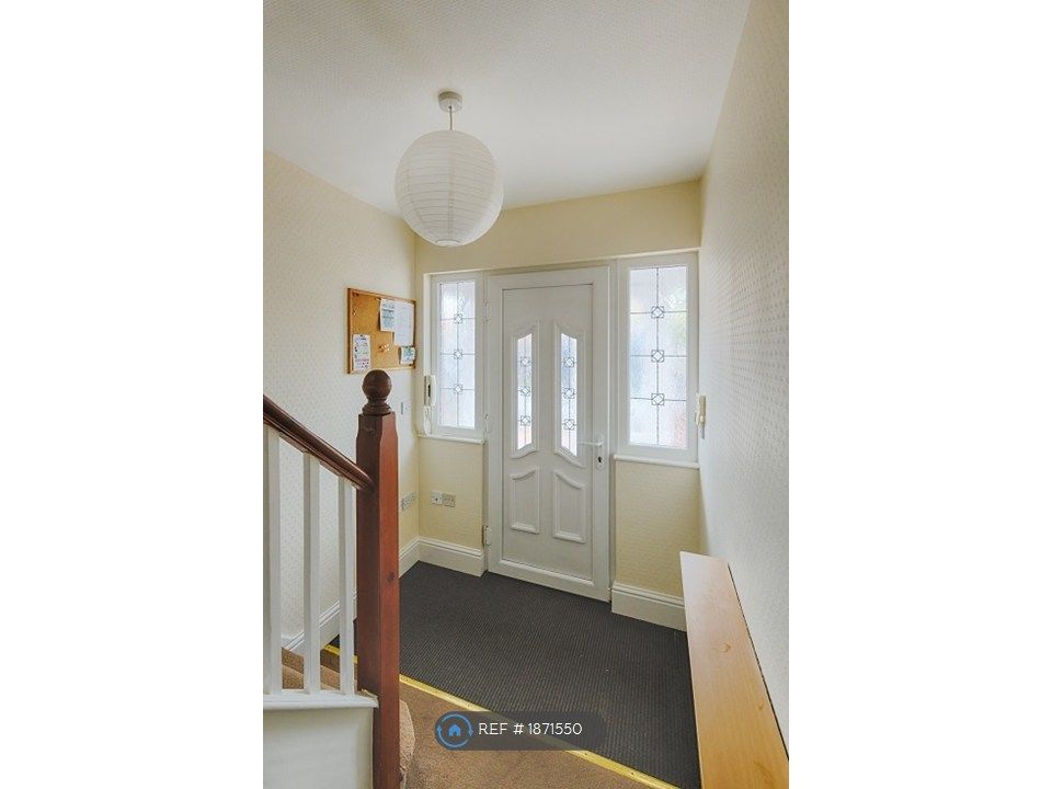 Property photo 2 of 26