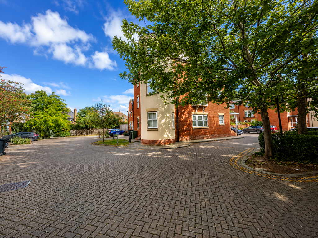 Property photo 1 of 6