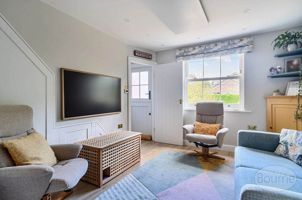Property photo 2 of 22 8B49085c-1c22-41d...