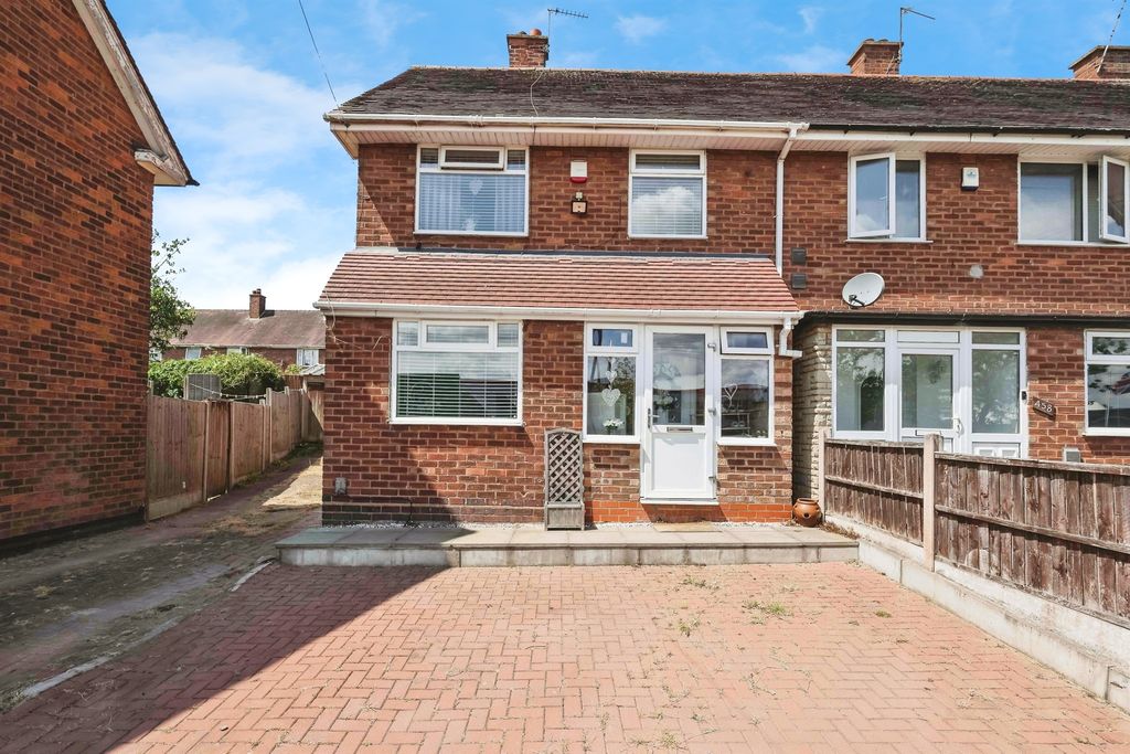 Property photo 2 of 17