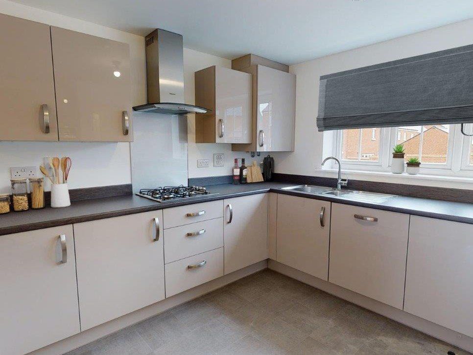 Property photo 1 of 4 Kitchen
