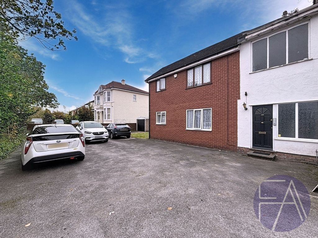 Property photo 1 of 16 4576930