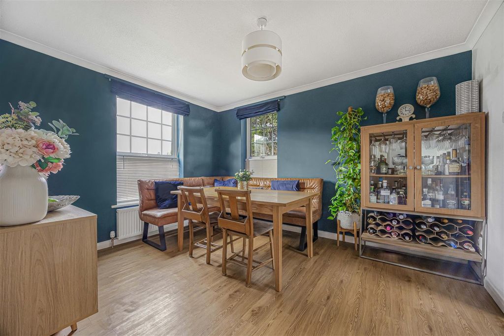 Additional image 5 of 4 bed detached house for saleBalmoral, Cranbrook Estate, Maidenhead SL6