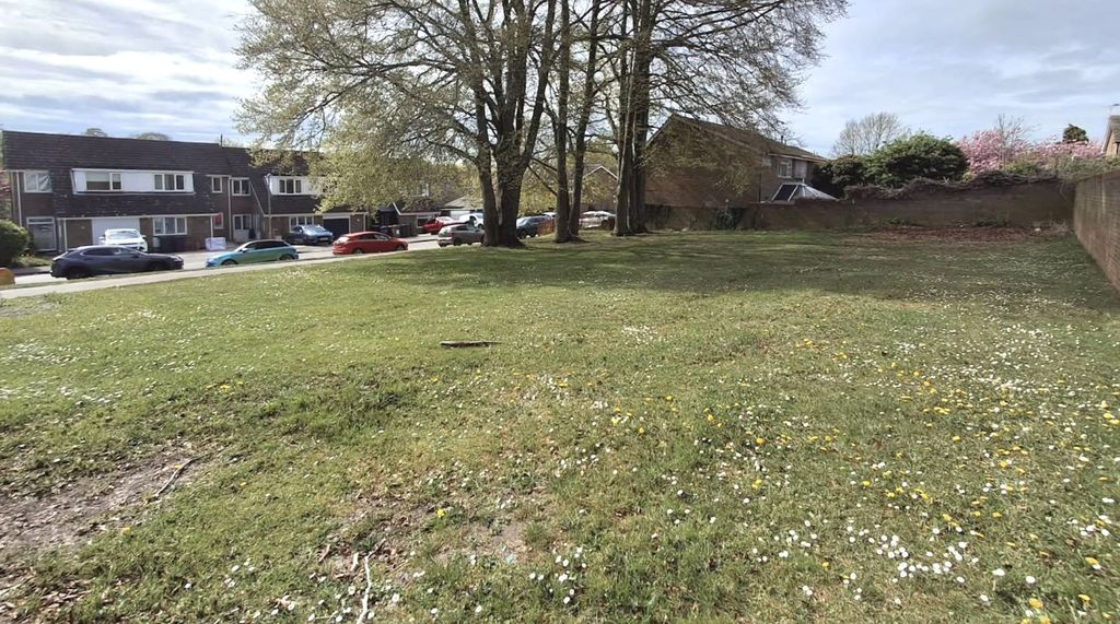 Property photo 1 of 3