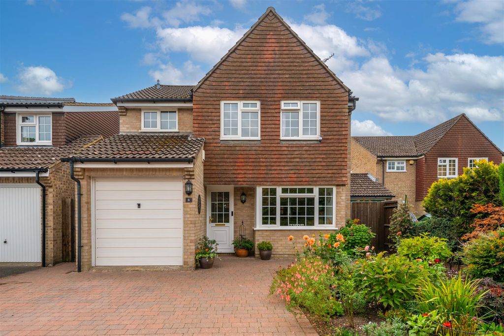 Property photo 1 of 17 6 Collingwood Externals-19.Jpg