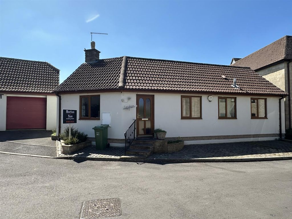 Property photo 1 of 12 Front